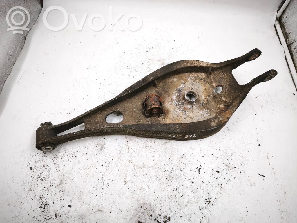 Rear upper control arm/wishbone   1094889