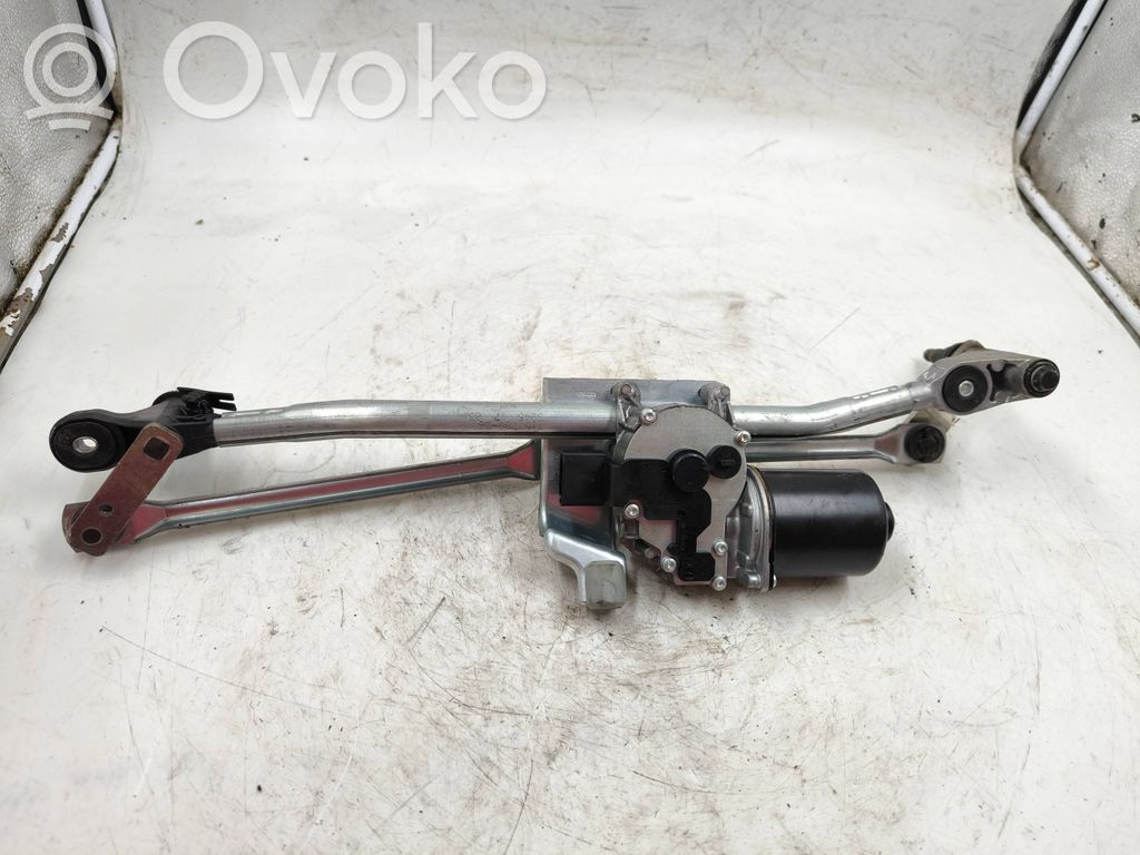 BMW 1 E81 E87 Front wiper linkage and motor 