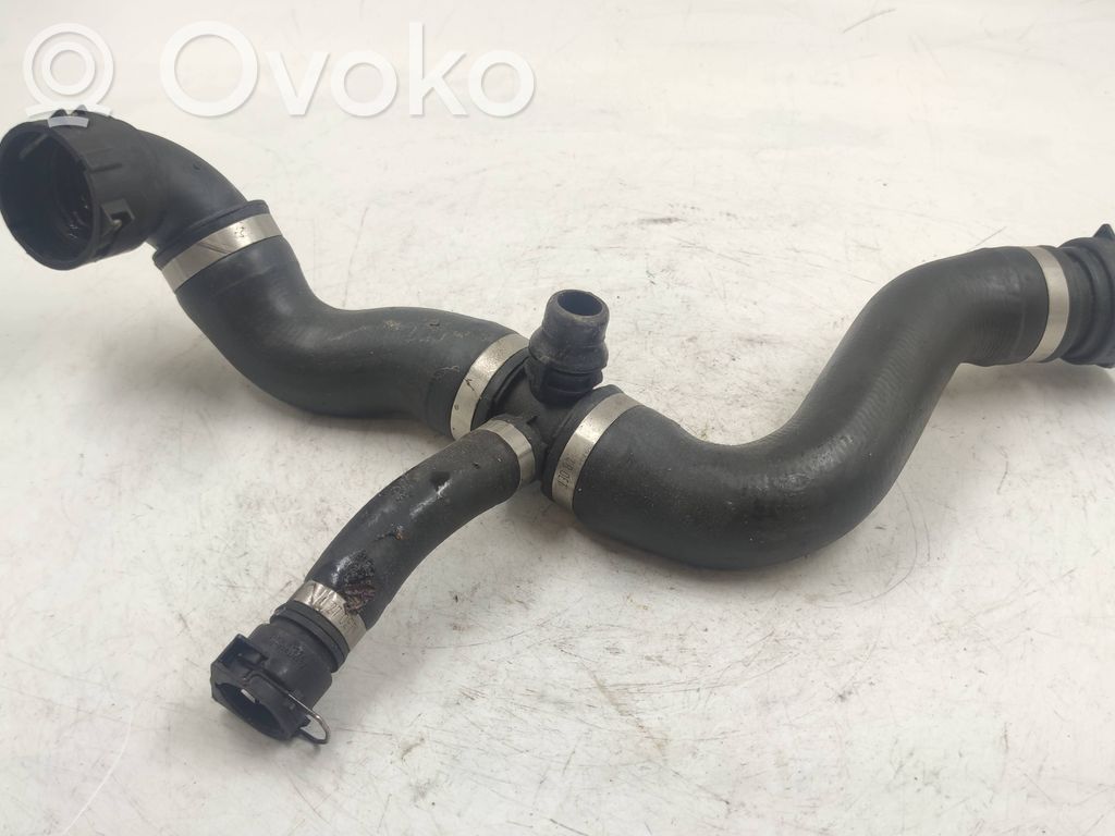 Engine coolant pipe/hose   7563806