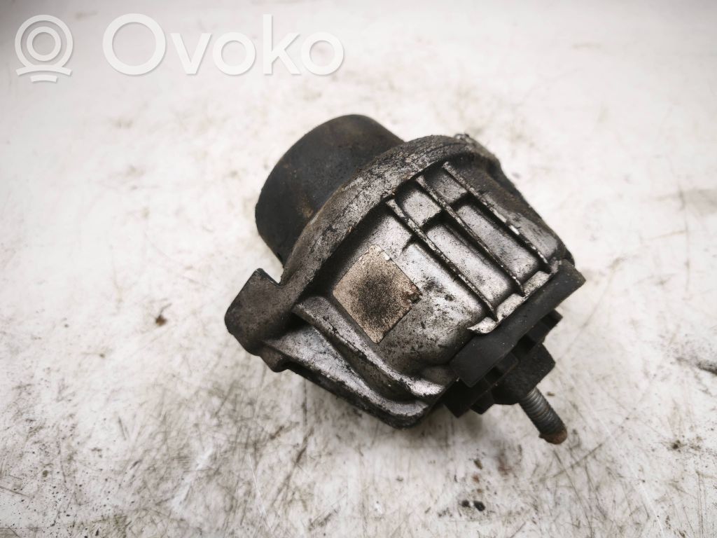 BMW 3 E92 E93 Engine mount bracket 