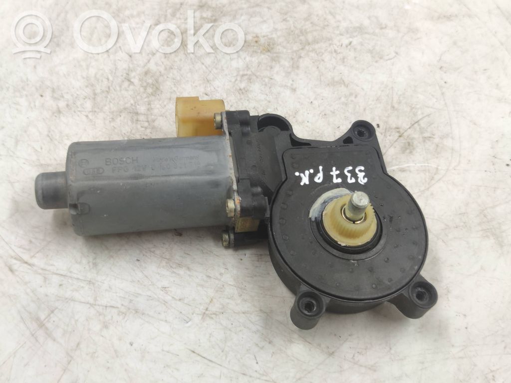 BMW 3 E46 Motor del regulador de la ventanilla de la puerta delantera 
