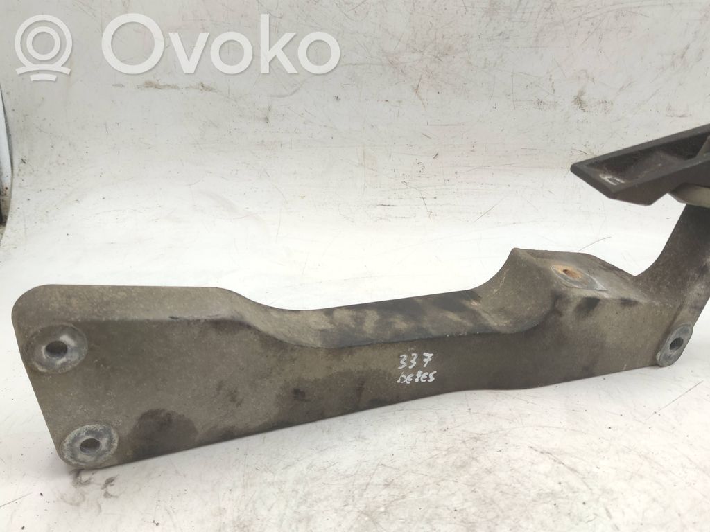 BMW 3 E46 Gearbox mounting bracket 