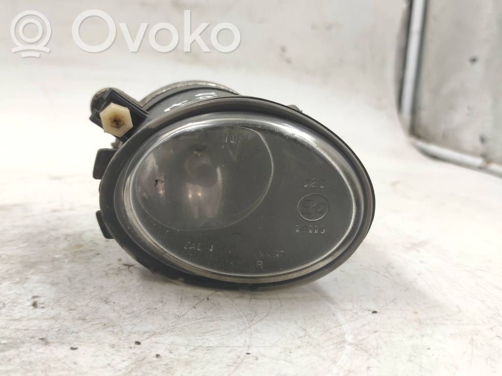 Miglas lukturis priekšā   56601