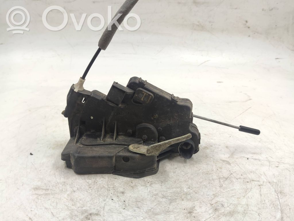 BMW 3 E46 Etuoven lukko 