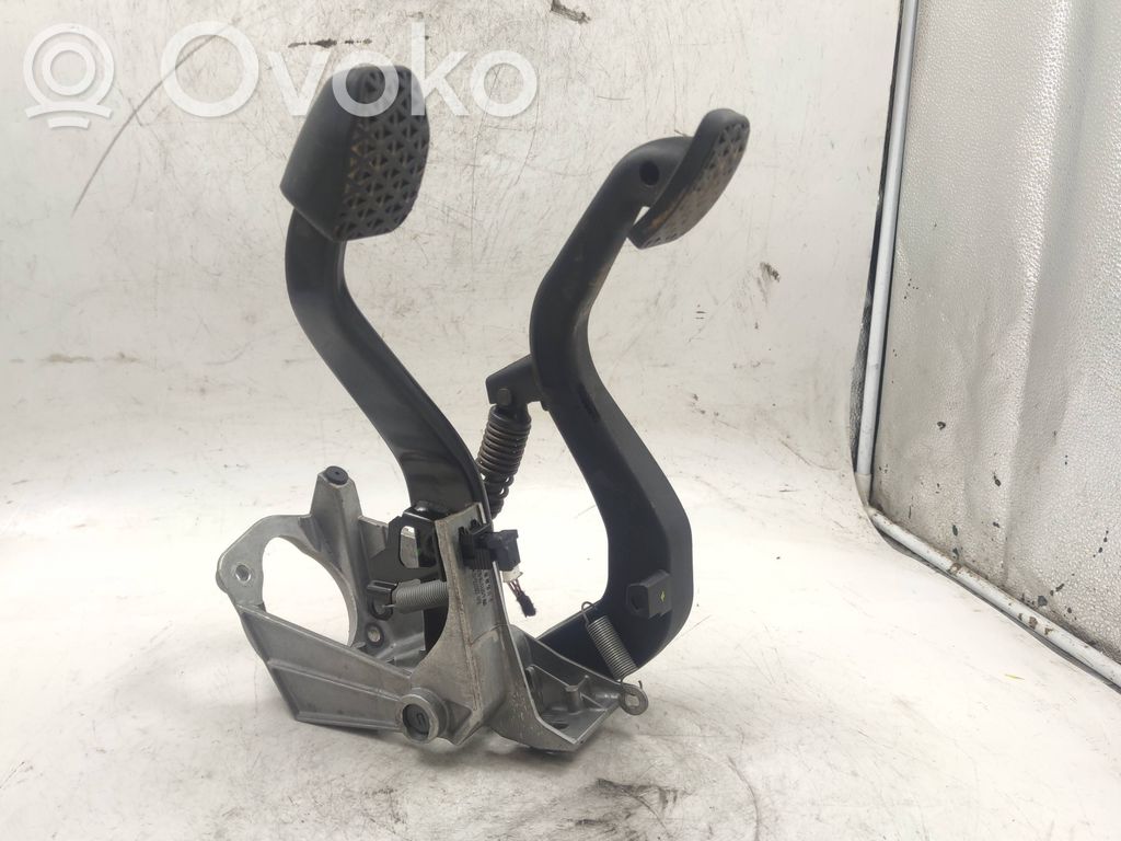 BMW 3 E90 E91 Assemblage pédale 