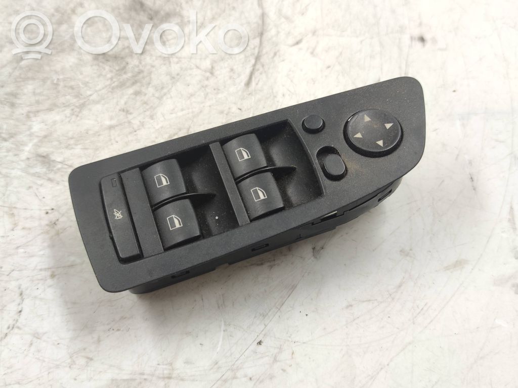 BMW 1 E81 E87 Electric window control switch 
