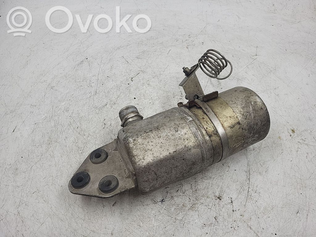 Audi A4 S4 B5 8D Ilmastointilaitteen ilmankuivain (A/C) 