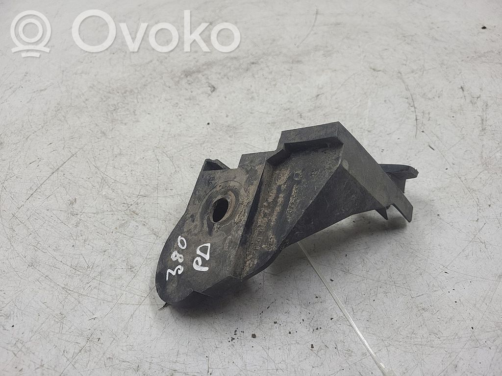 Front bumper mounting bracket   7030629