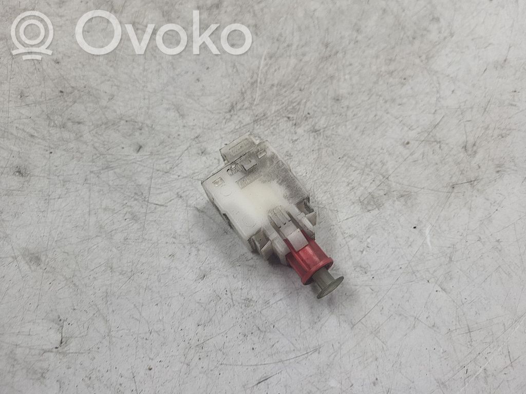 Sensor del pedal de embrague   8360421