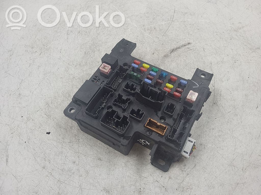 Mitsubishi Lancer X Módulo de fusible 