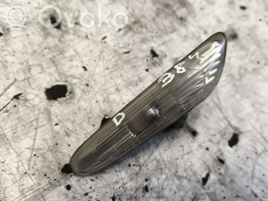 BMW 3 E90 E91 Front fender indicator light 