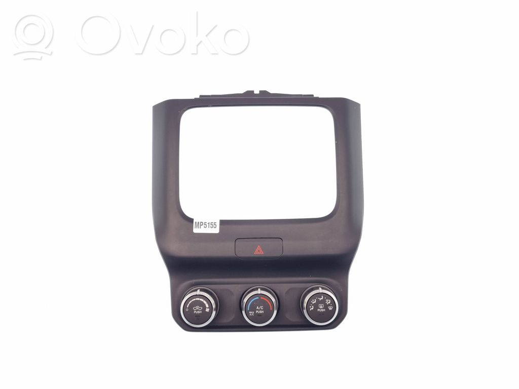 Ram 1500 DT Panel klimatyzacji 