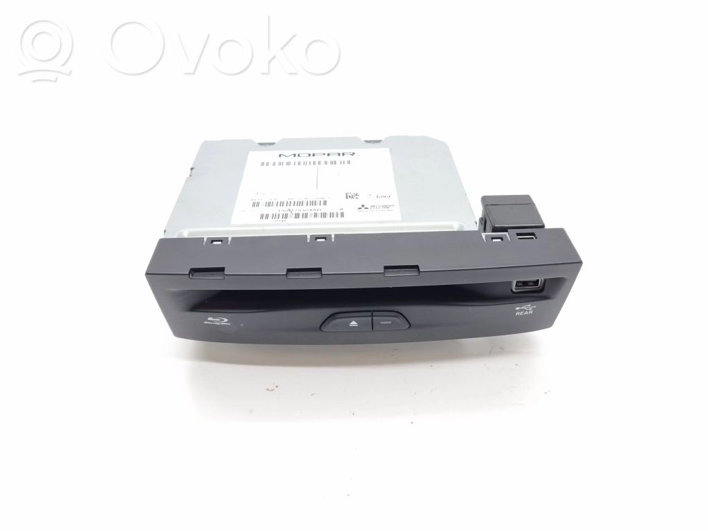 Chrysler Pacifica Panel / Radioodtwarzacz CD/DVD/GPS 