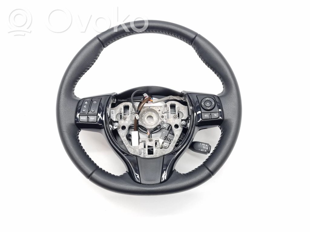 Toyota Yaris Kierownica 