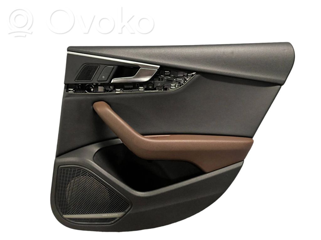 Audi A5 Boczki / Poszycie drzwi tylnych 