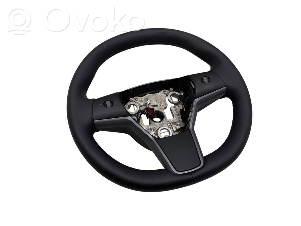 Tesla Model Y Vairas 