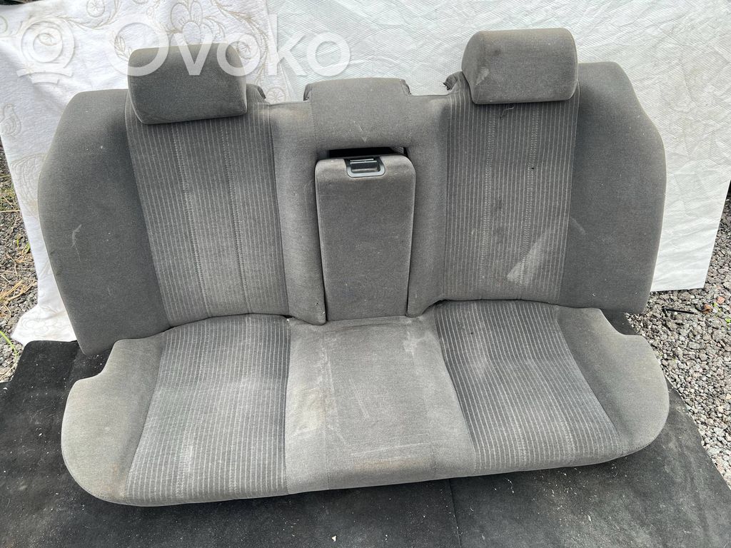 BMW 7 E32 Заднее сиденье 