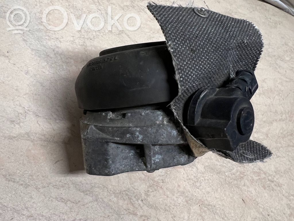 Audi A8 S8 D2 4D Engine mount bracket 