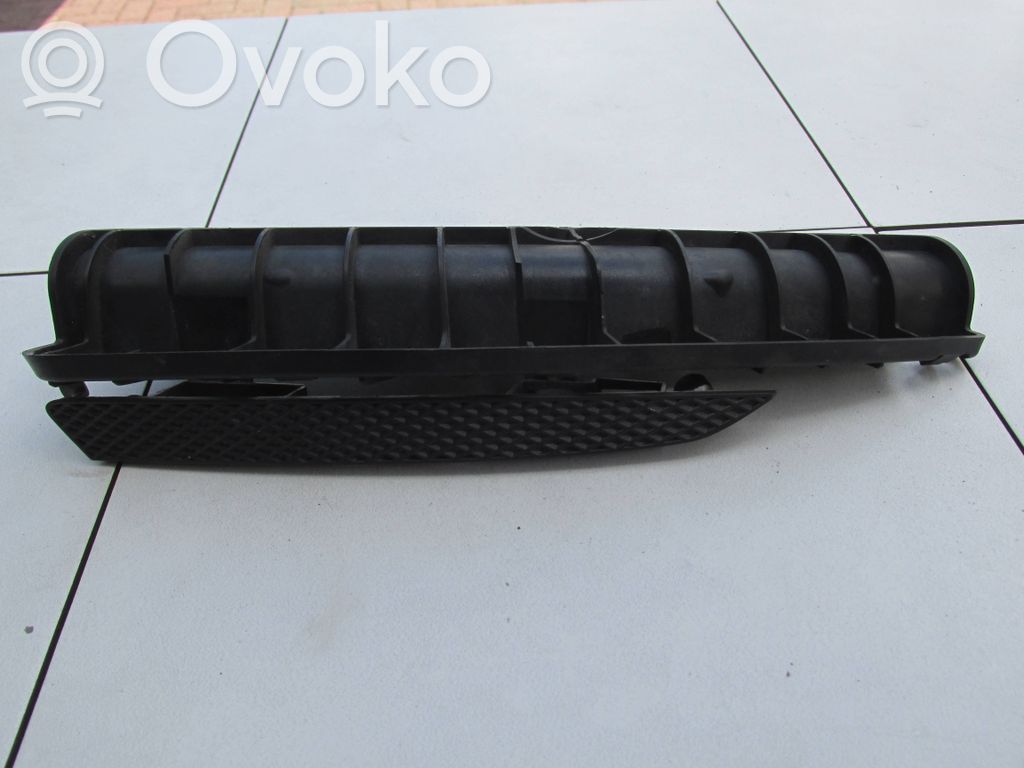Ford Kuga II Ajovalon kannake 