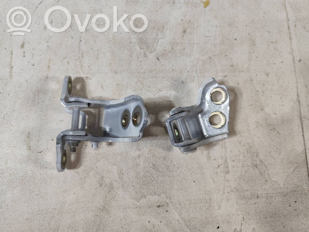 Renault Captur II Front door hinge set 