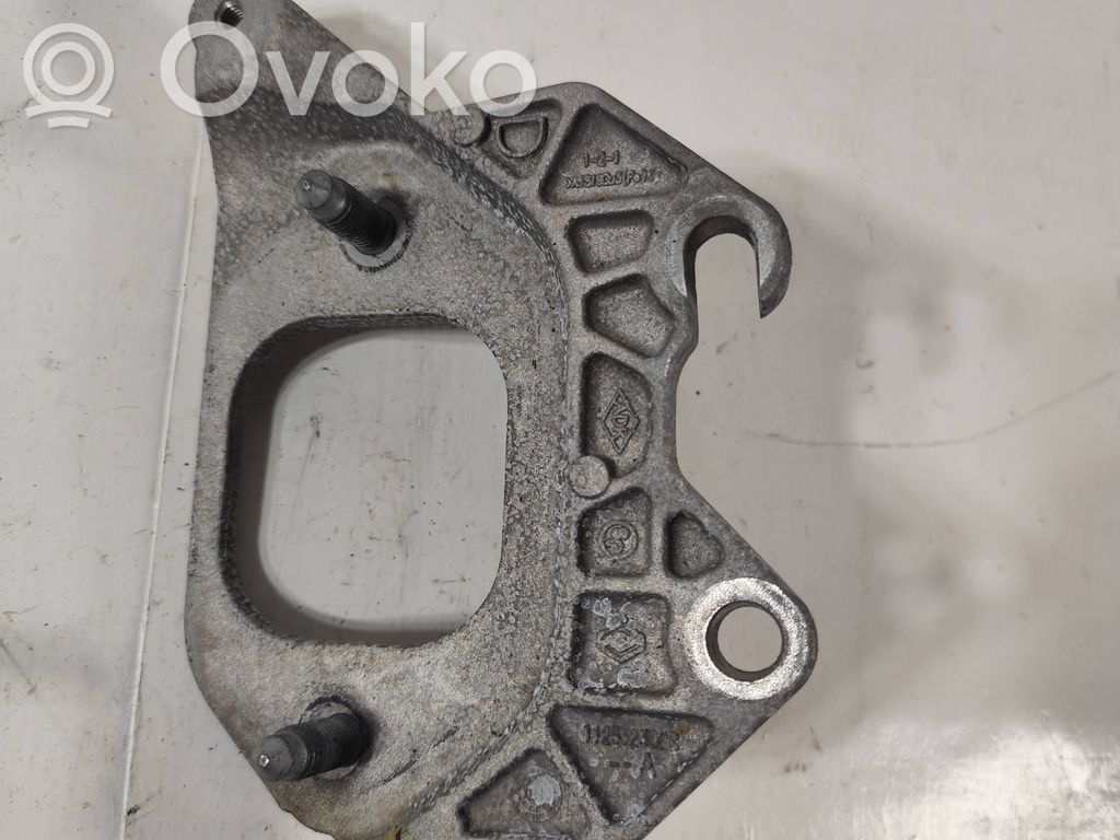 Renault Captur II Gearbox mounting bracket 