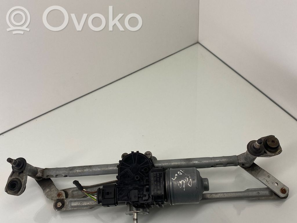 Volkswagen Polo V 6R Mechanizm i silniczek wycieraczek szyby przedniej / czołowej 