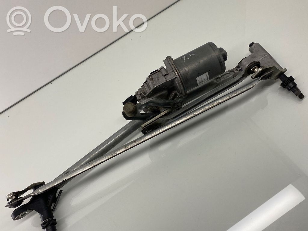BMW X1 E84 Front wiper linkage and motor 