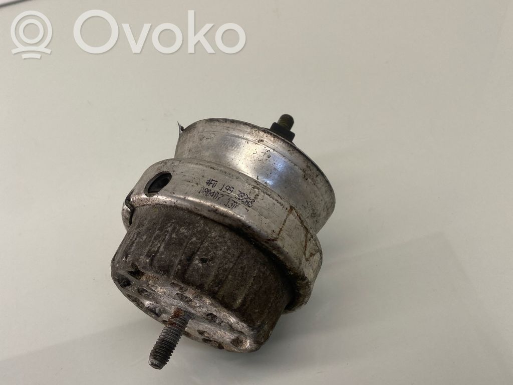Audi A6 S6 C6 4F Engine mount bracket 