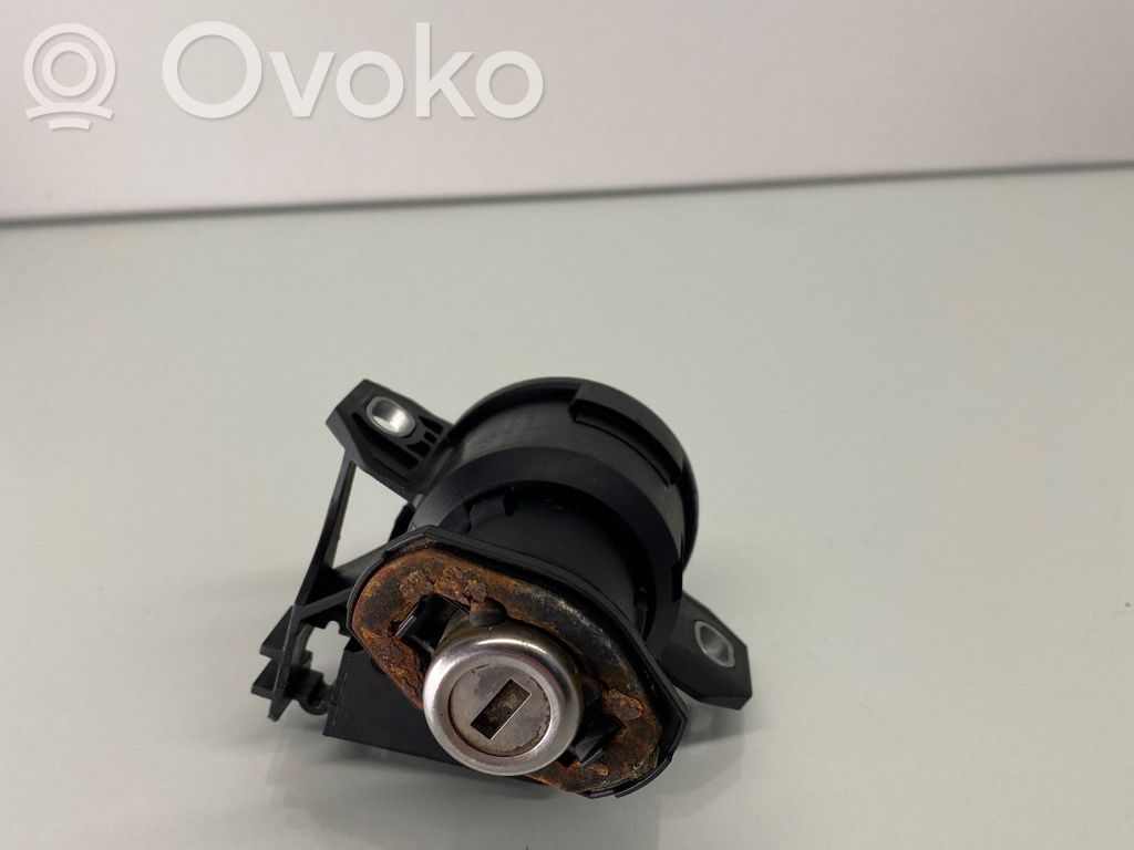 BMW 3 E90 E91 Tailgate exterior lock 