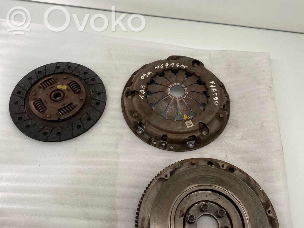 Fiat 500 Sajūga komplekts 