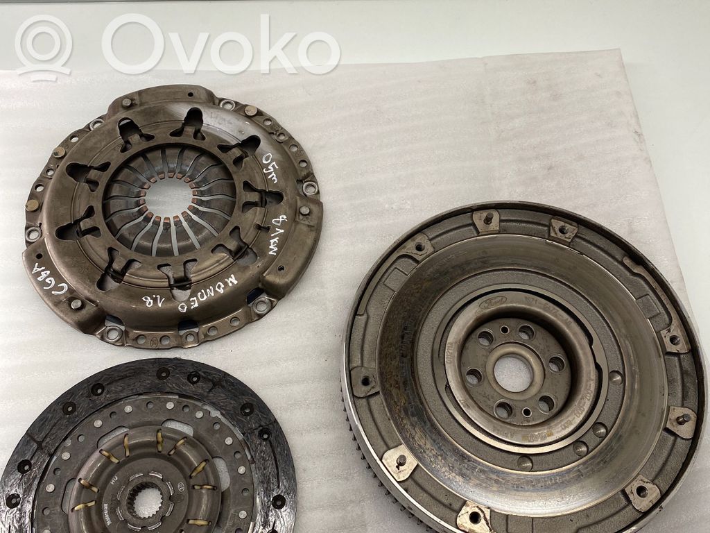 Ford Mondeo Mk III Sankabos komplektas 