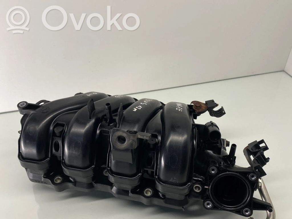 Toyota Verso-S Intake manifold 