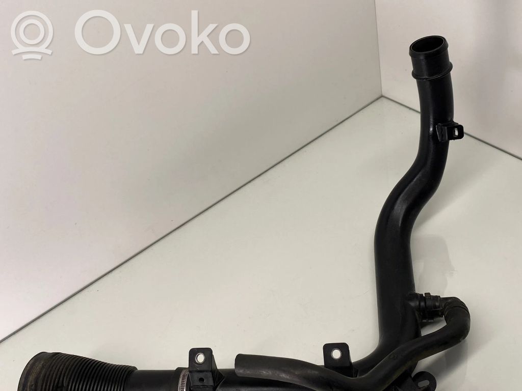 Opel Astra H Air intake hose/pipe 