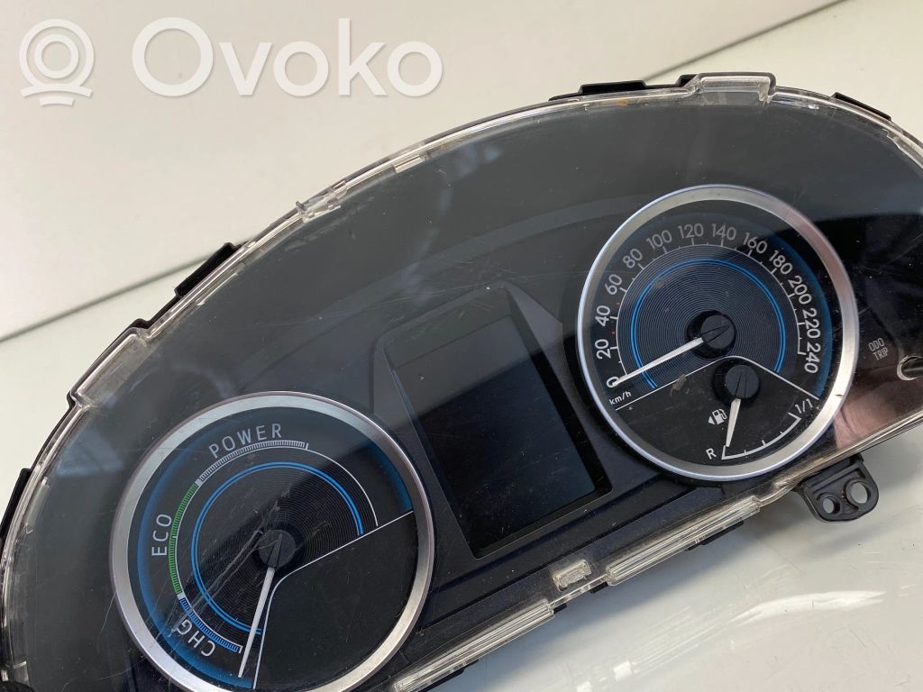 Toyota Auris E180 Speedometer (instrument cluster) 