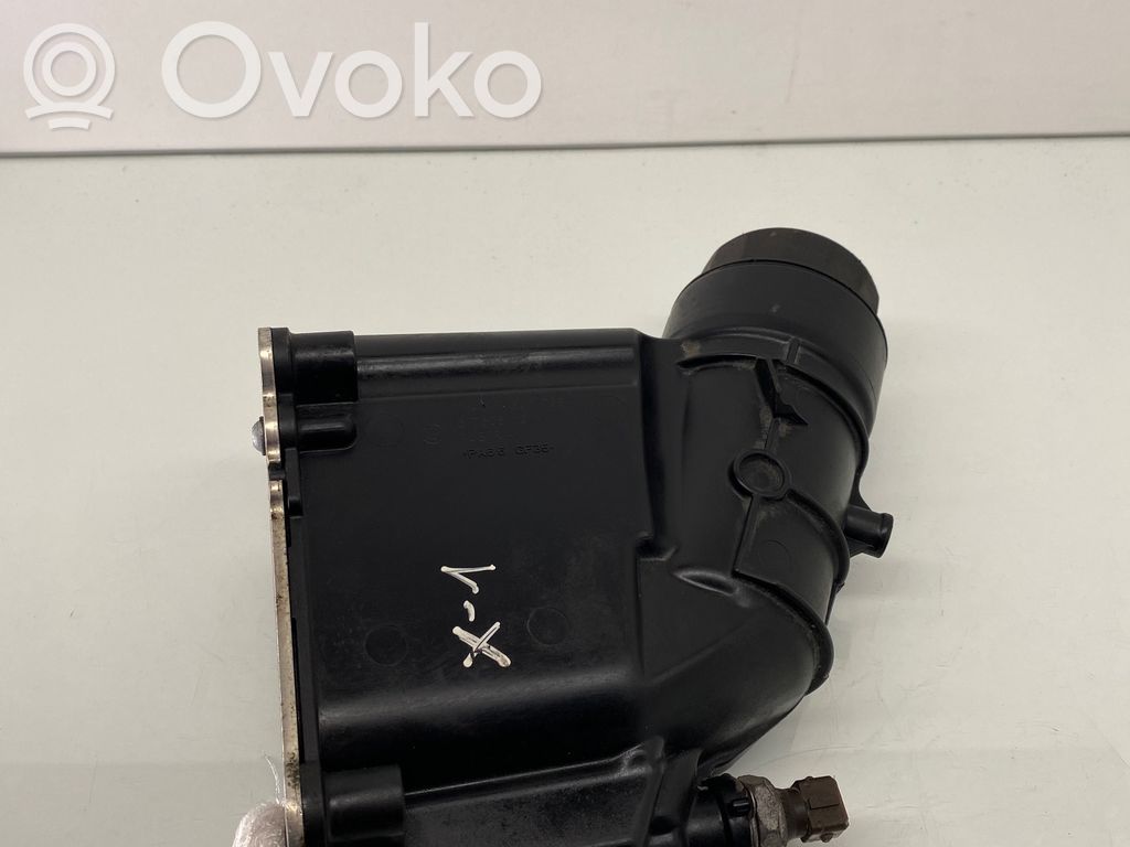 BMW X1 E84 Oil filter mounting bracket 