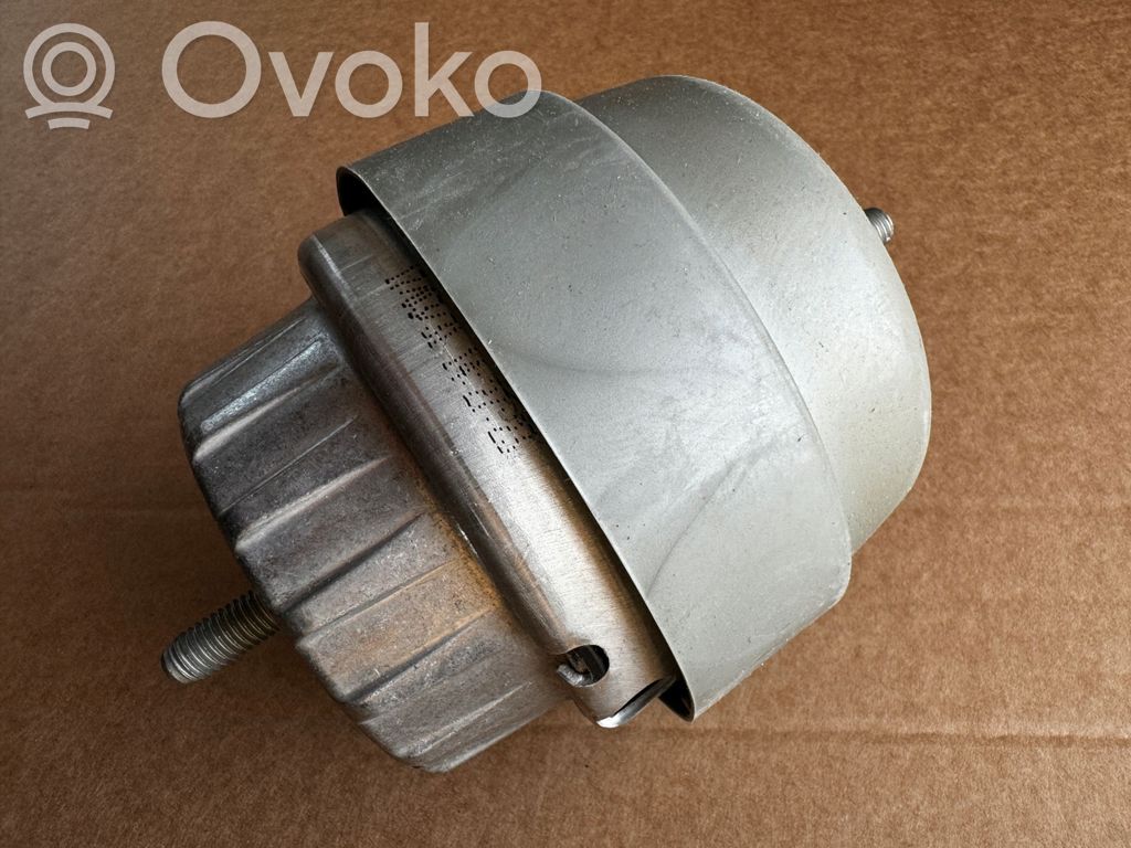 Engine mount bracket   4F0199382BJ
