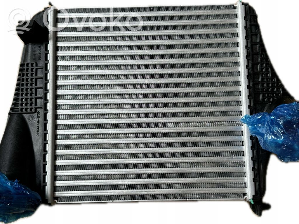 Audi Q7 4M Interkūlerio radiatorius 