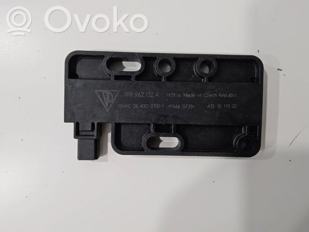 Porsche Cayenne (92A) Amplificateur d'antenne 