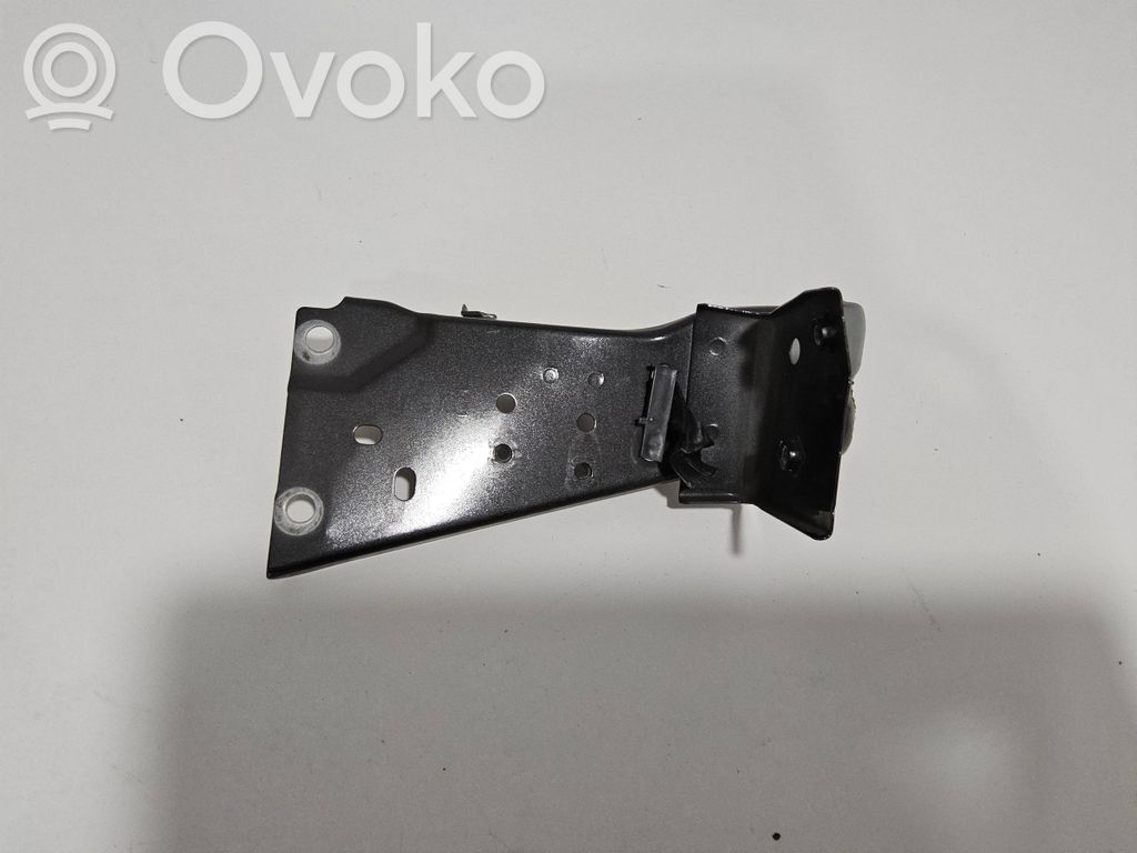Fender mounting bracket   DA6A