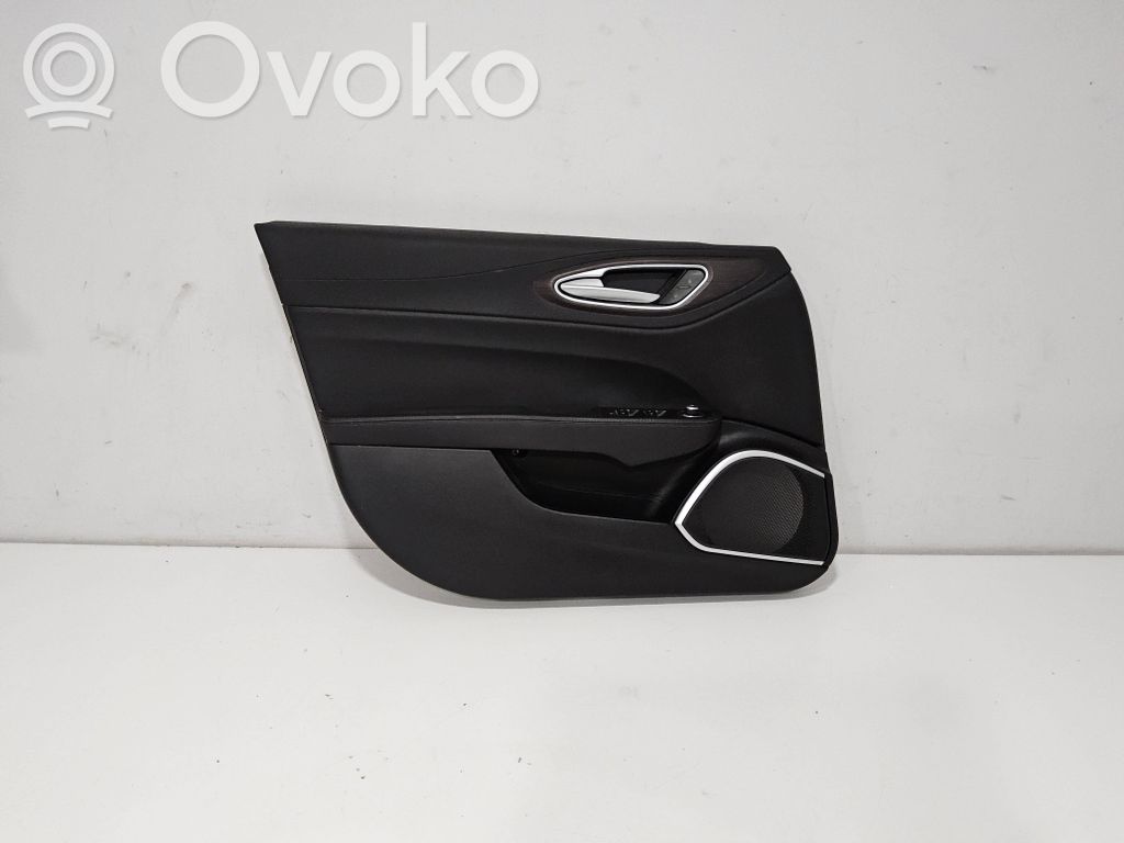 Alfa Romeo Giulia Front door card panel trim 