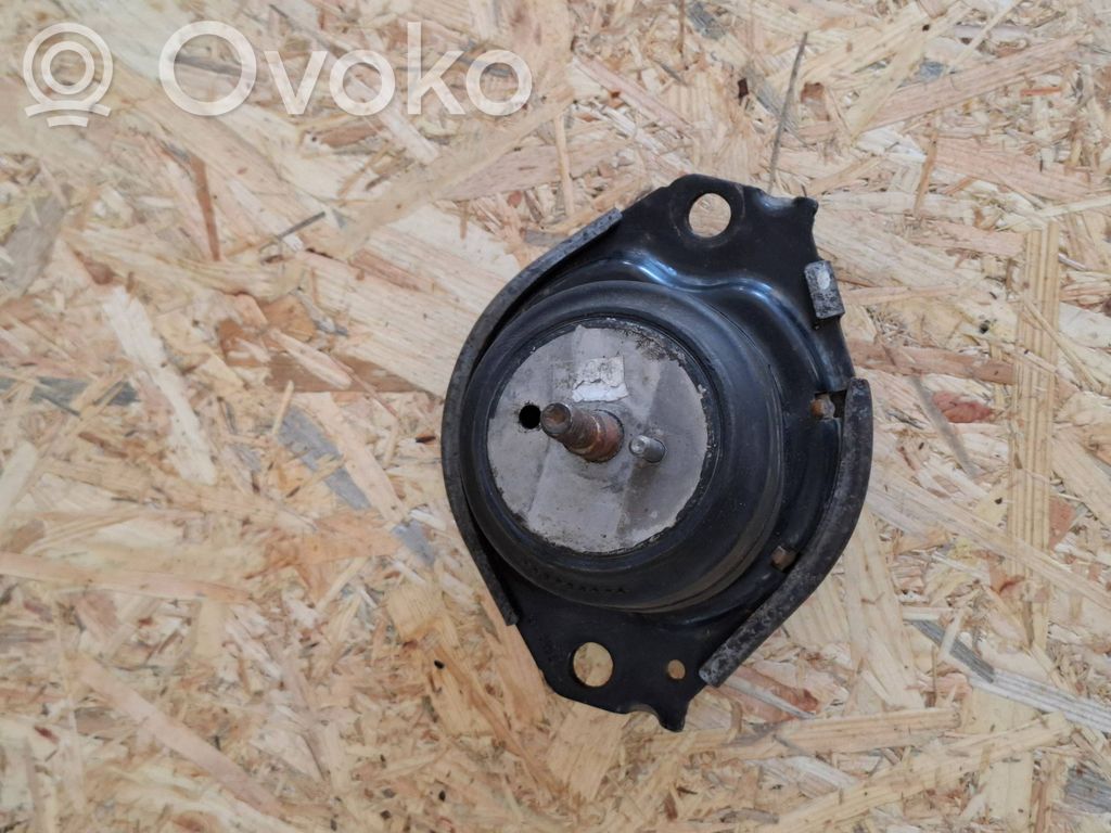 Dodge Charger Engine mount bracket 