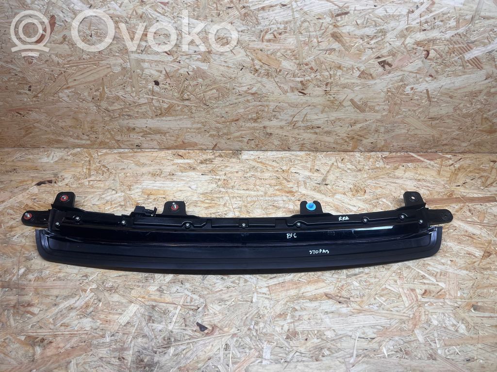 KIA EV6 Third/center stoplight 