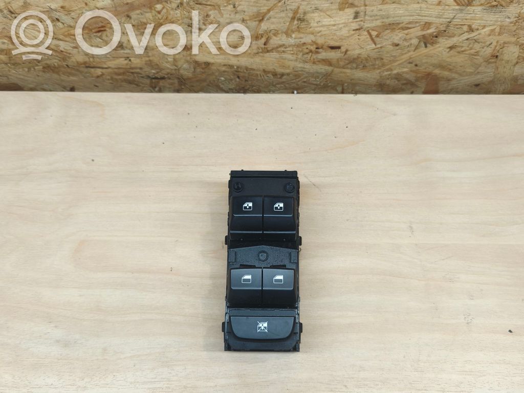 KIA Ceed Electric window control switch 