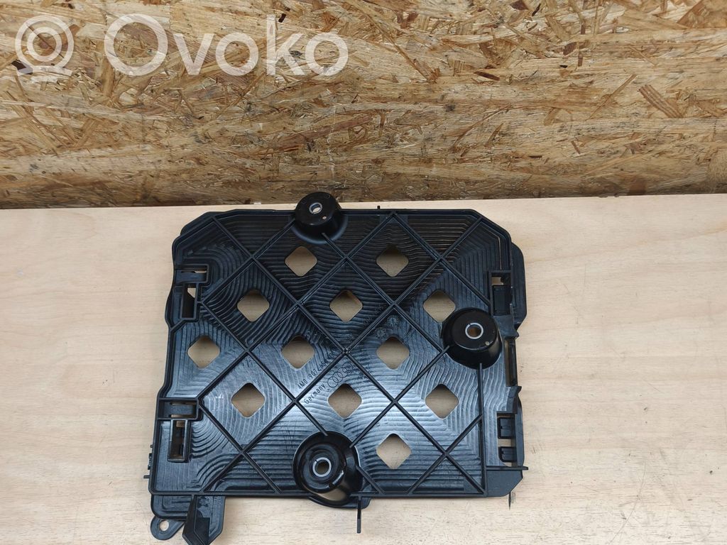 Porsche Cayenne (9Y0 9Y3) Engine control unit holder 