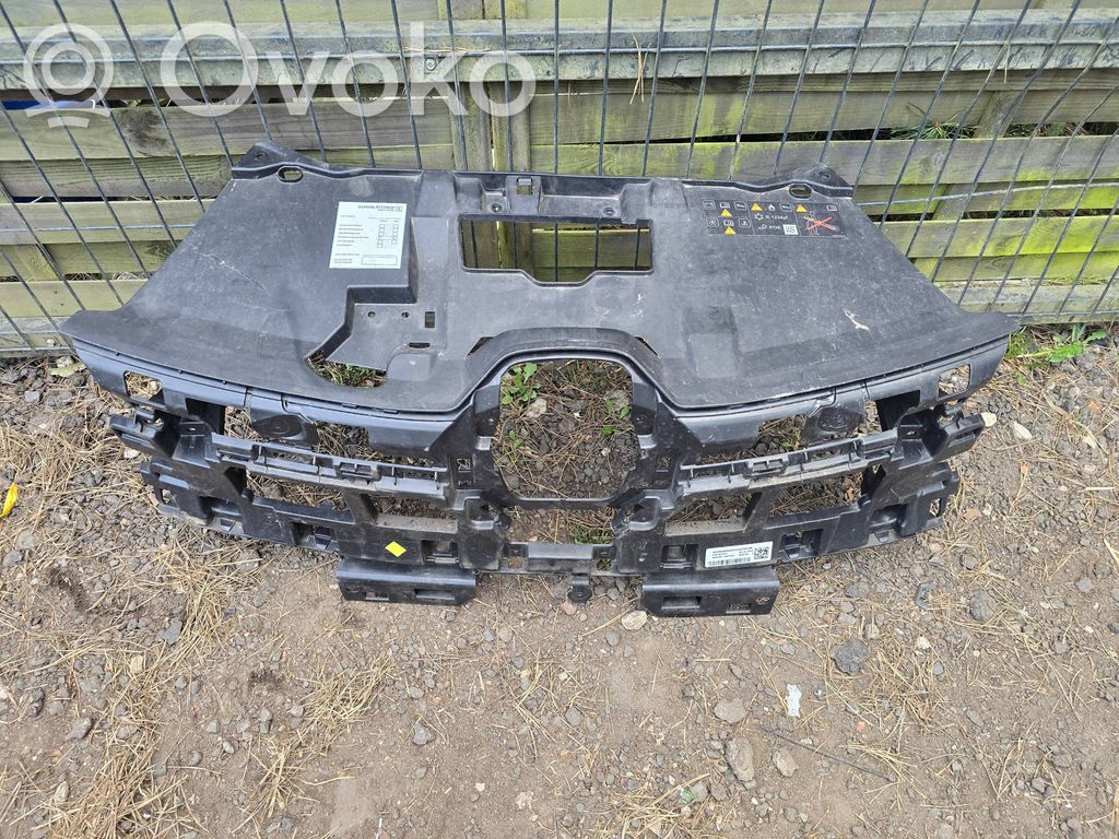 Renault Megane E-Tech Front grill 