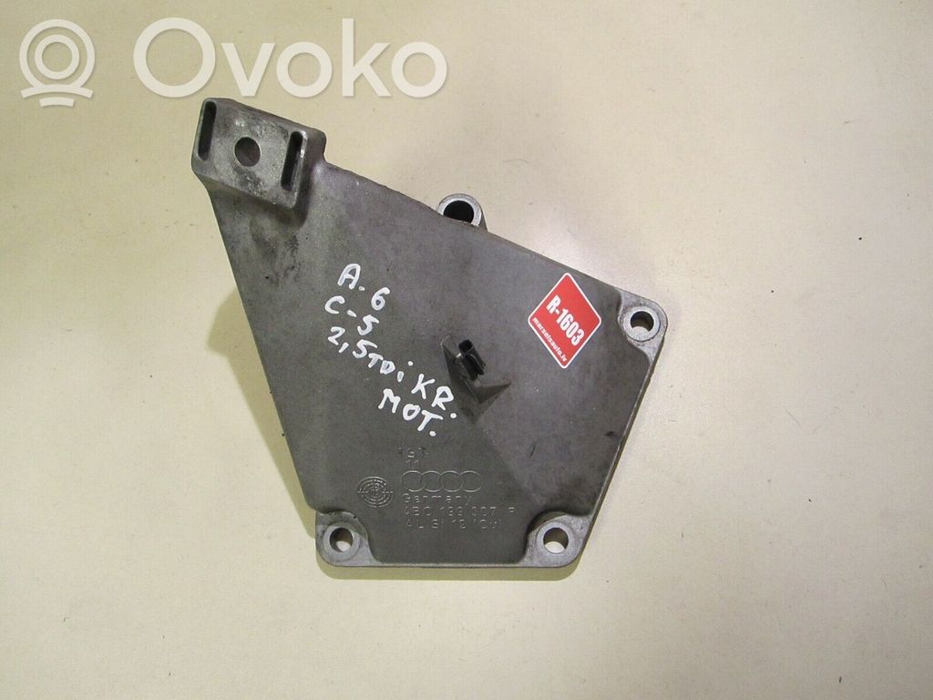 Audi A6 S6 C5 4B Engine mounting bracket 