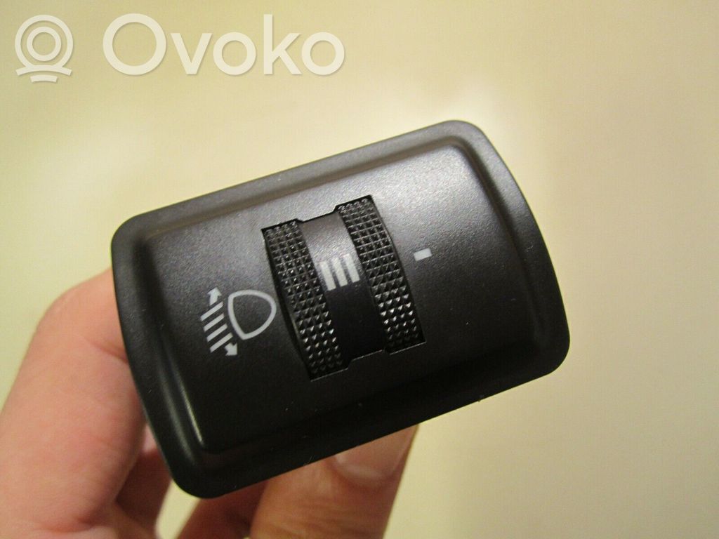Headlight level height control switch   8D0941301C
