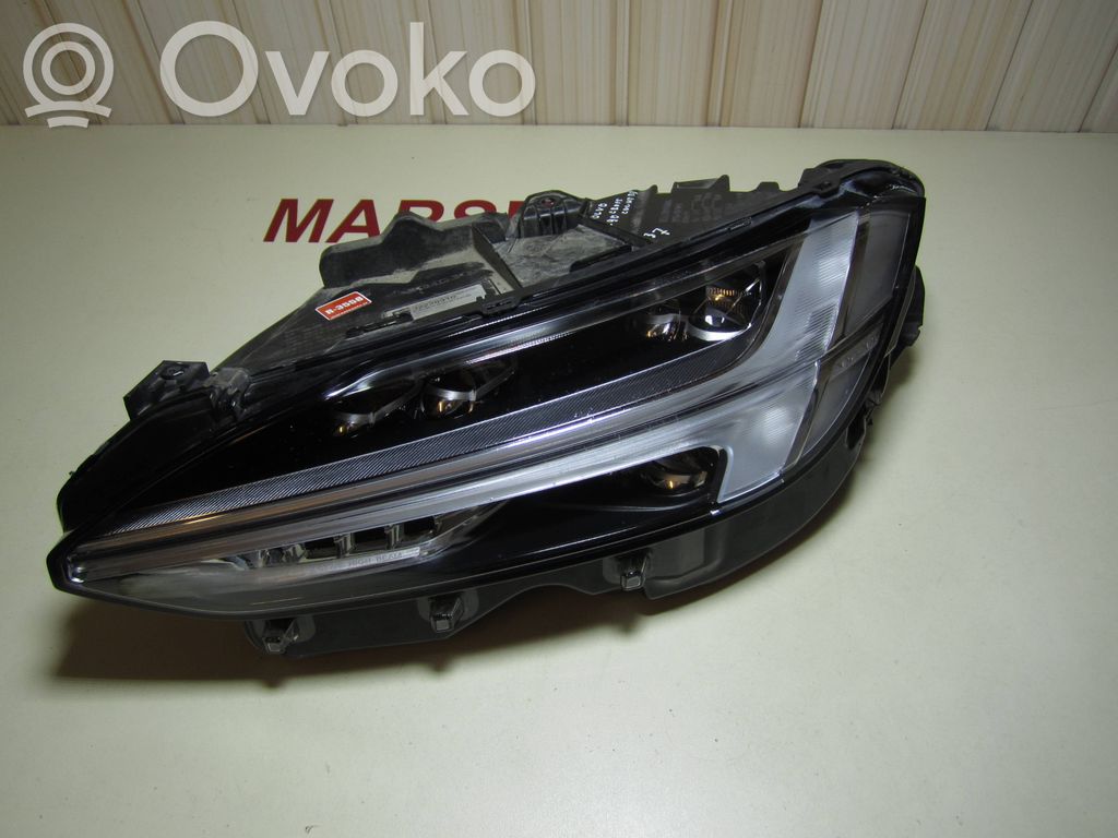 Volvo S90, V90 Scheinwerfer 