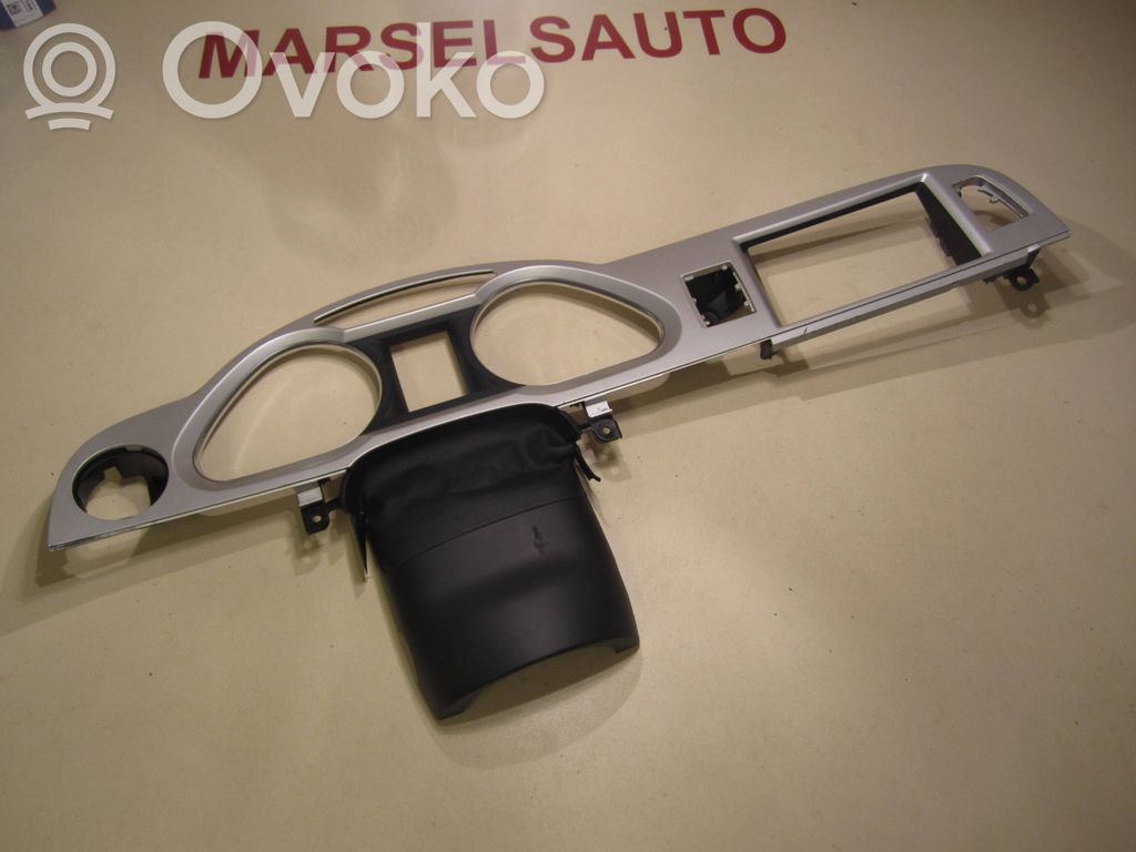 Audi A6 S6 C6 4F Dashboard trim 