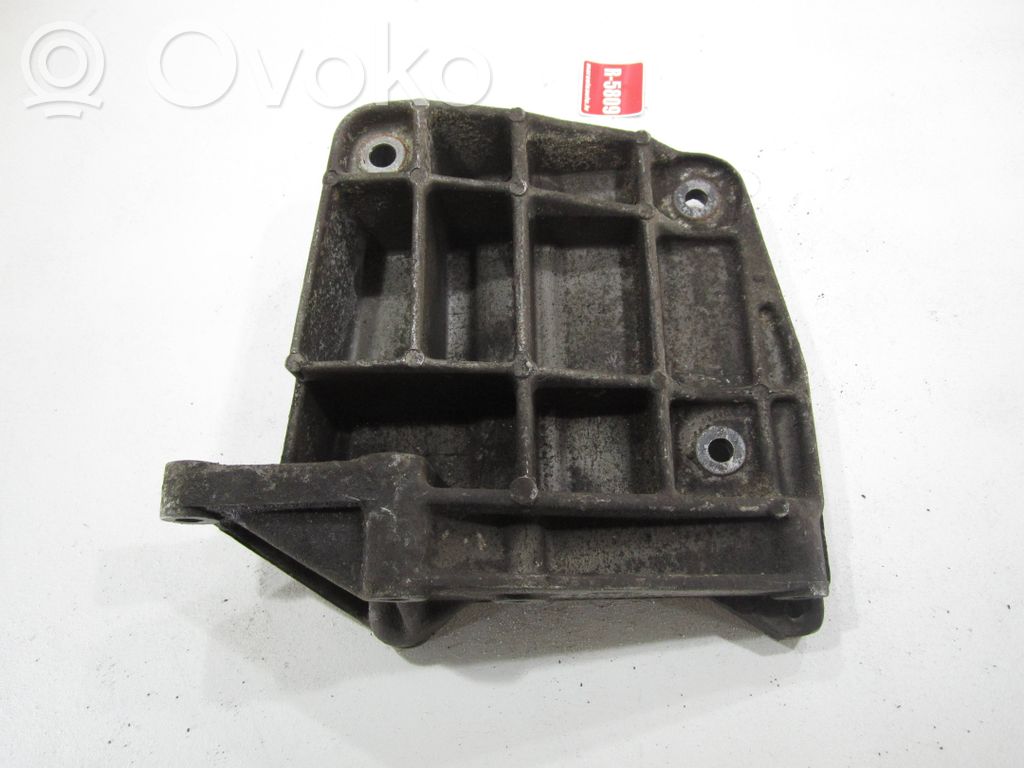 Audi 80 90 S2 B4 A/C compressor mount bracket 